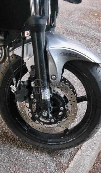 Suzuki Gladius SVF 650