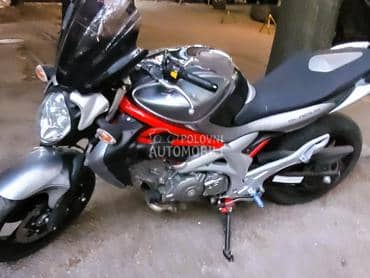 Suzuki Gladius SVF 650