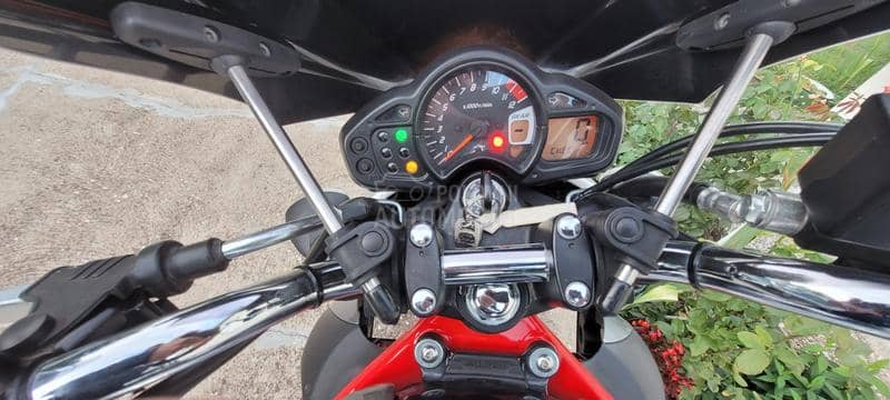 Suzuki Gladius SVF 650