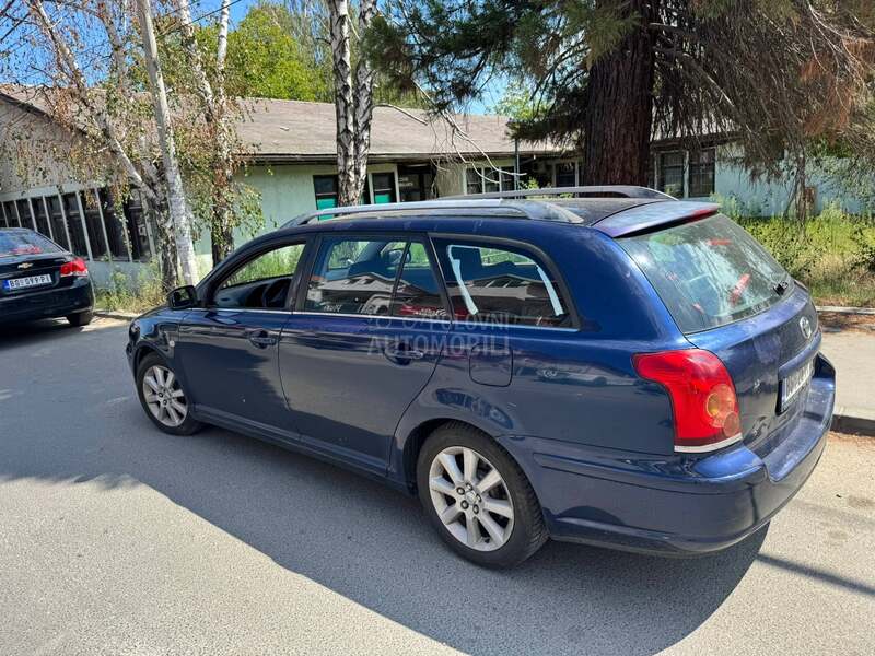 Toyota Avensis 