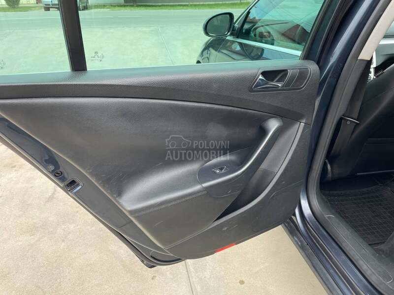 Volkswagen Passat B6 2.0  TDI  HIGH LINE