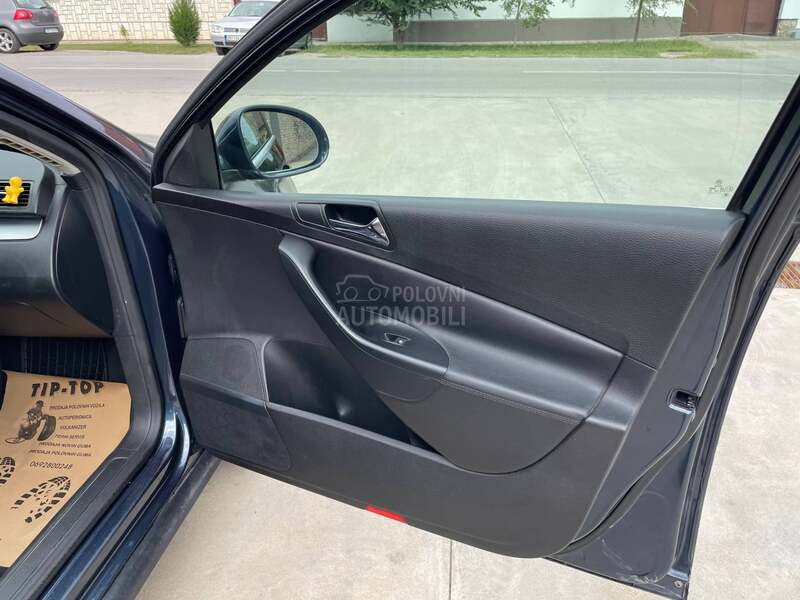 Volkswagen Passat B6 2.0  TDI  HIGH LINE