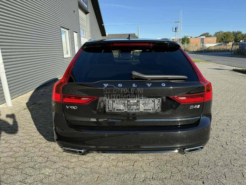 Volvo V90 R DESIGN