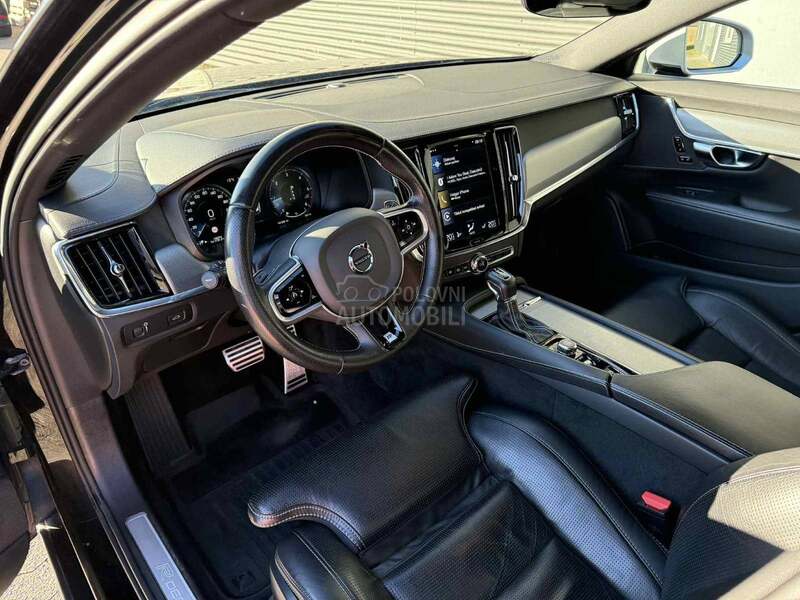 Volvo V90 R DESIGN