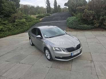 Škoda Octavia D S G
