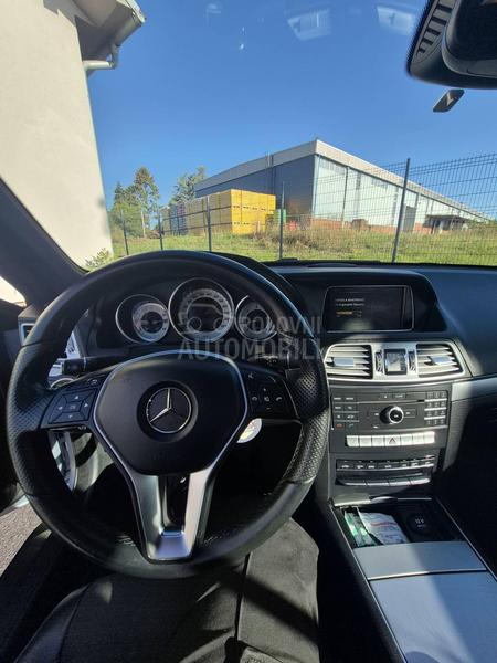 Mercedes Benz E 220 