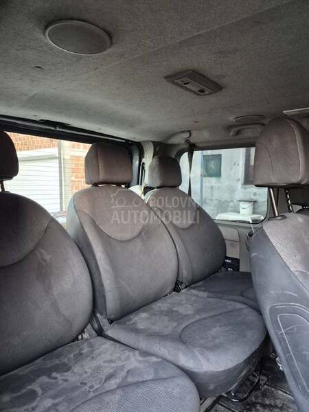 Opel Vivaro DTI 2.5