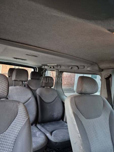 Opel Vivaro DTI 2.5