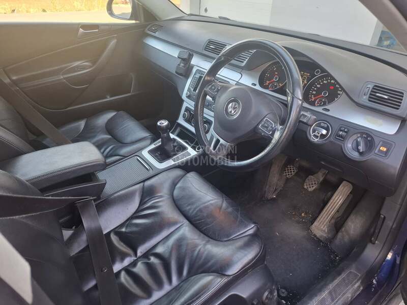 Volkswagen Passat B6 -  kompletan auto u delovima
