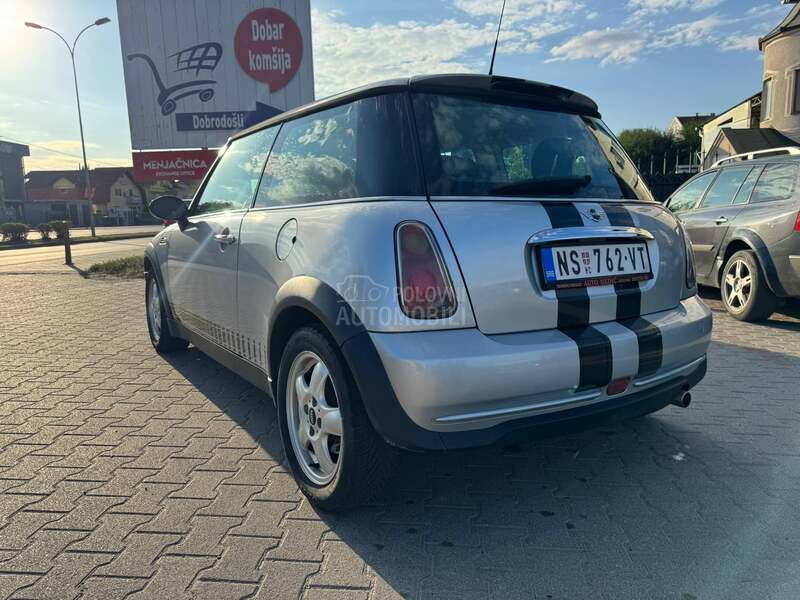 MINI One 