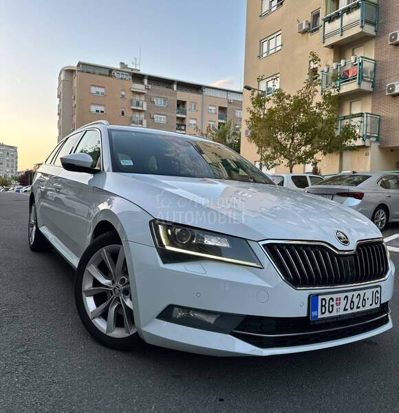 Škoda Superb 2.0 TDI DSG Style
