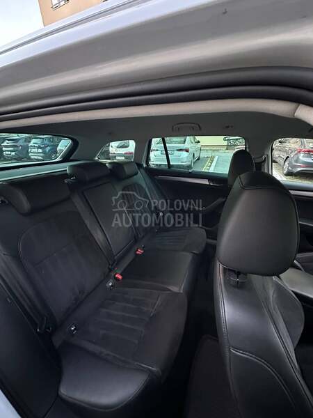 Škoda Superb 2.0 TDI DSG Style