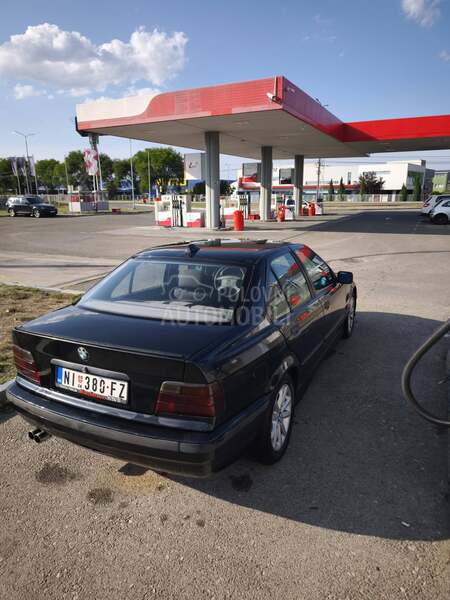 BMW 318 E36