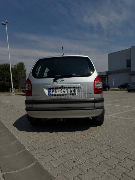 Opel Zafira 