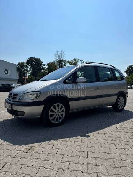 Opel Zafira 