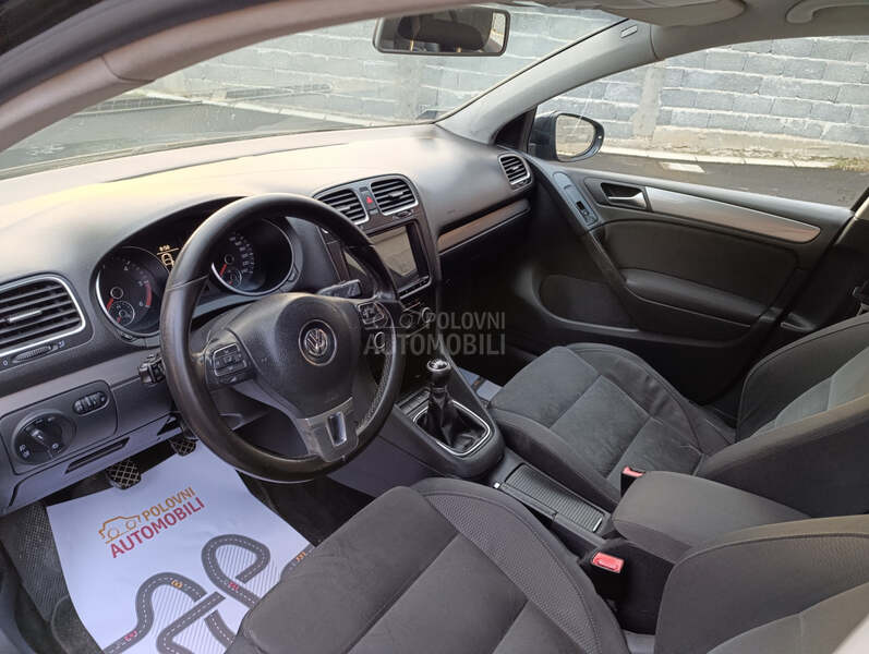 Volkswagen Golf 6 1,6 HIGHLINE