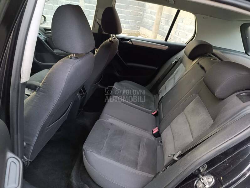 Volkswagen Golf 6 1,6 HIGHLINE