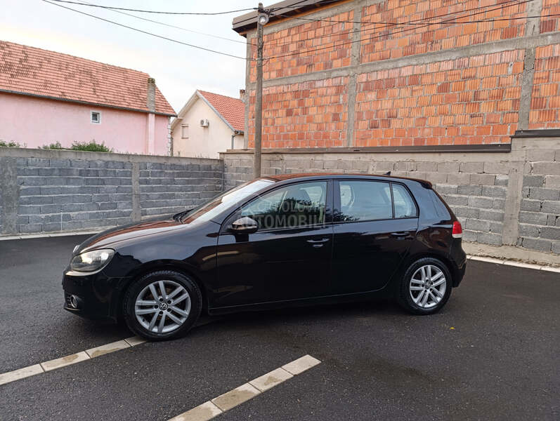 Volkswagen Golf 6 1,6 HIGHLINE