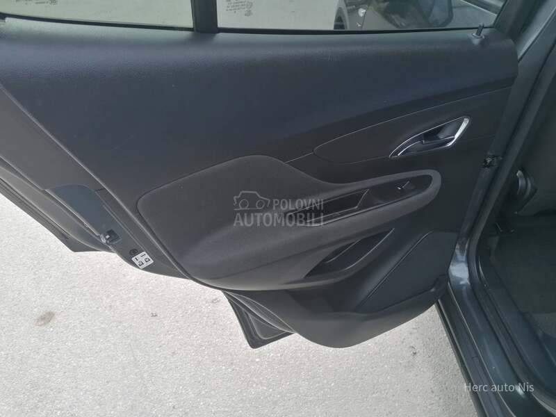Opel Mokka 1.6cdti 4x4 DRIVE CH