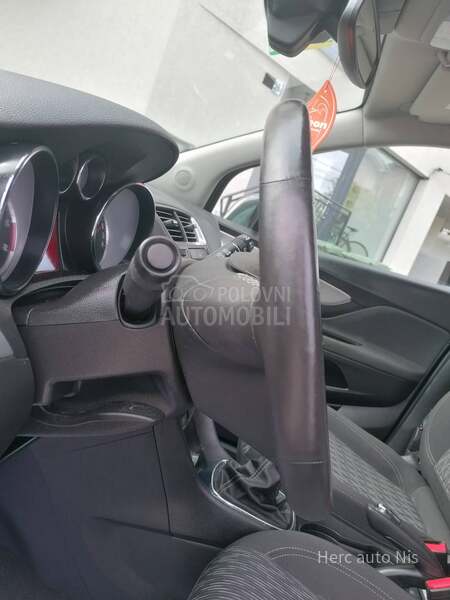 Opel Mokka 1.6cdti 4x4 DRIVE CH