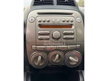 Radio za Daihatsu Sirion