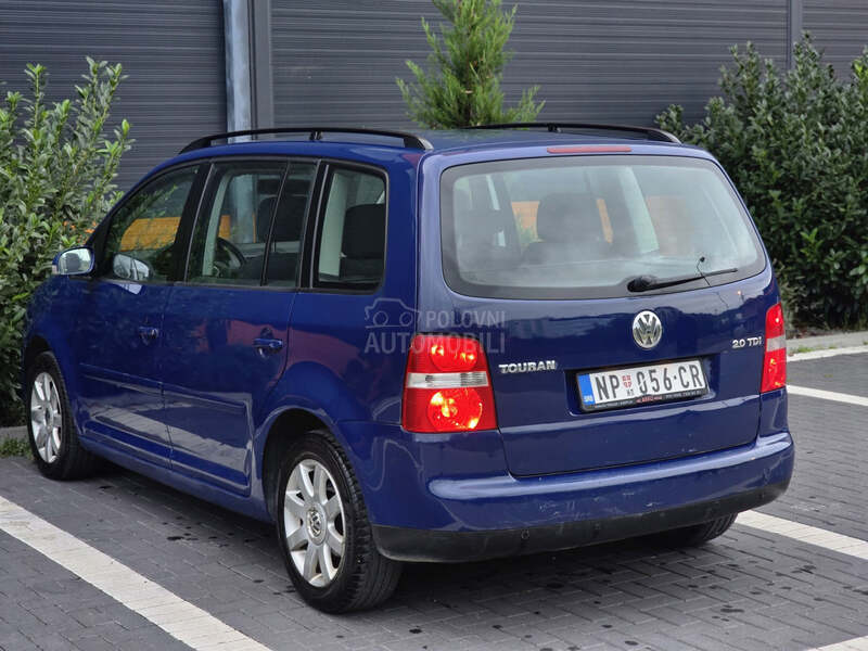 Volkswagen Touran 