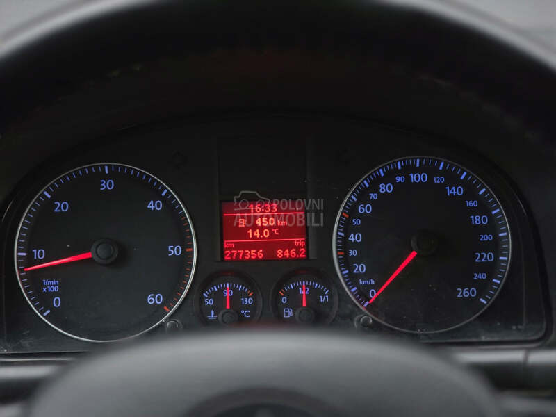 Volkswagen Touran 