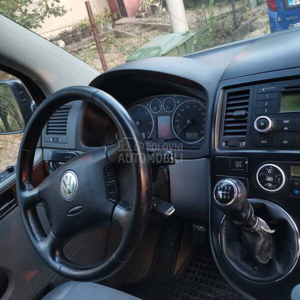 Volkswagen Multivan 2.5 TDI