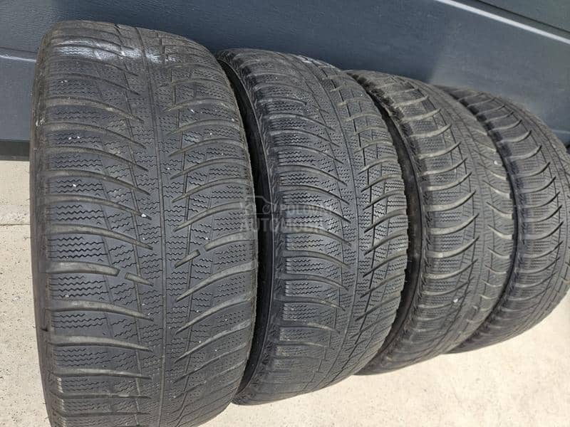 Bridgestone 215/55 R16 Zimska