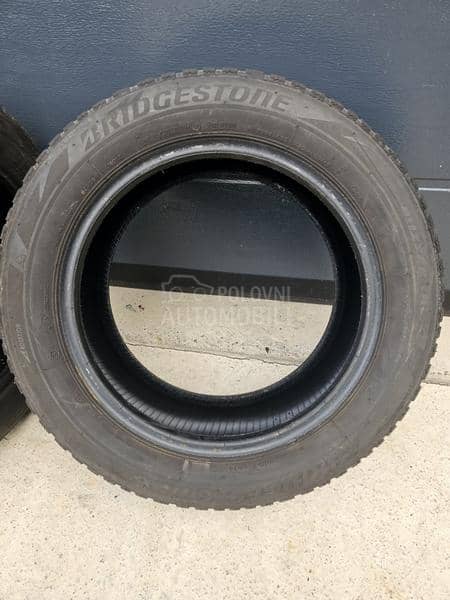 Bridgestone 215/55 R16 Zimska