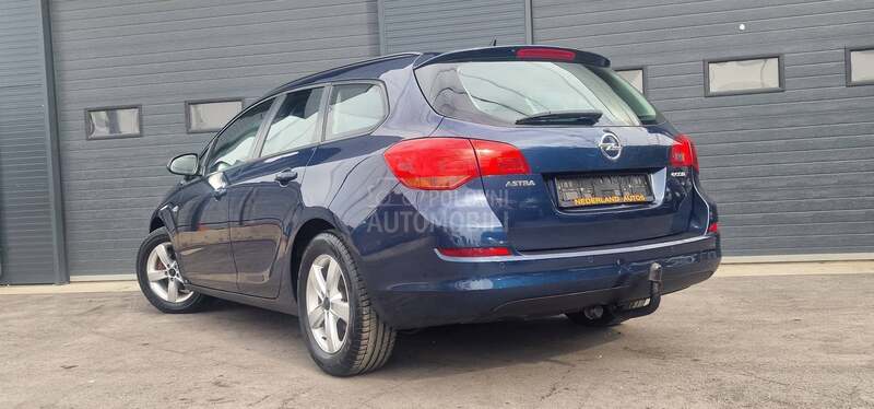Opel Astra J 1.3 cdti