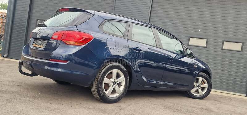 Opel Astra J 1.3 cdti
