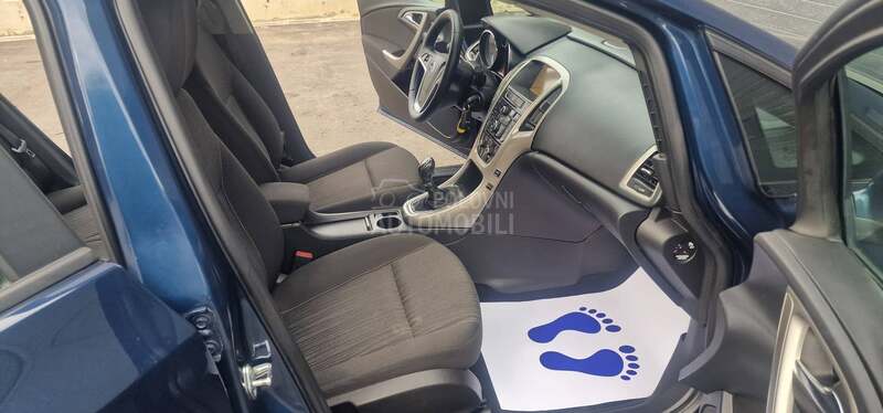 Opel Astra J 1.3 cdti