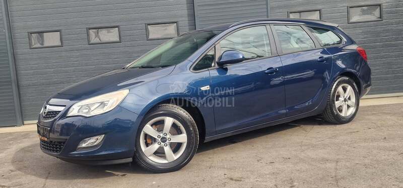 Opel Astra J 1.3 cdti