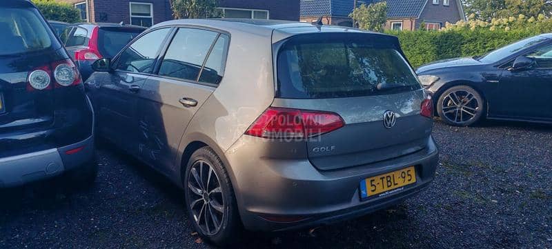 Volkswagen Golf 7 1.6 TDI BLUEMOTION