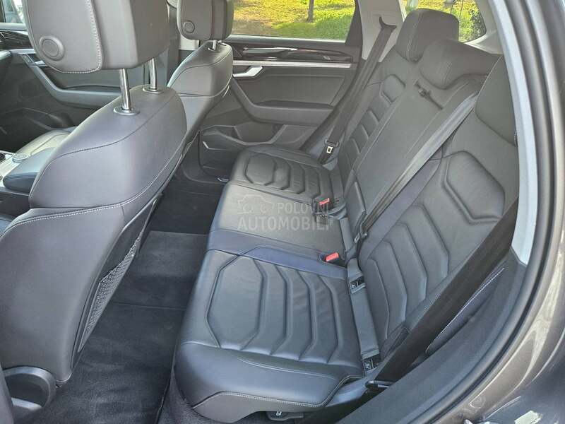 Volkswagen Touareg 3.0TDI VazduhVirtual