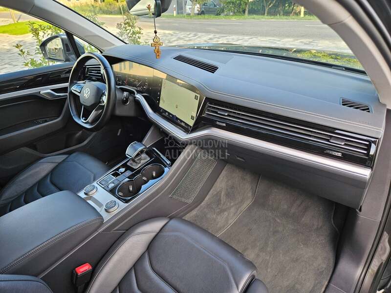 Volkswagen Touareg 3.0TDI VazduhVirtual