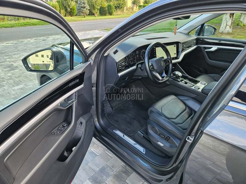 Volkswagen Touareg 3.0TDI VazduhVirtual