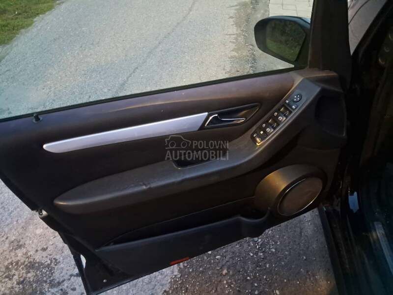 Mercedes Benz B 180 2.0