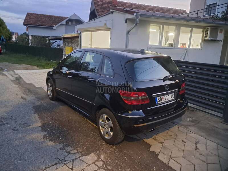 Mercedes Benz B 180 2.0