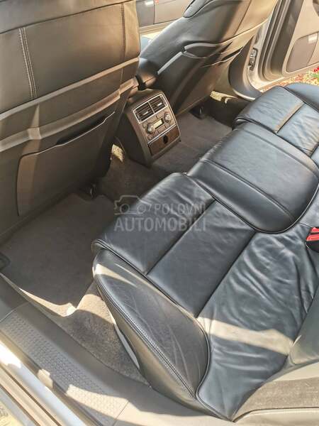 Audi A8 3.0Tdi S line