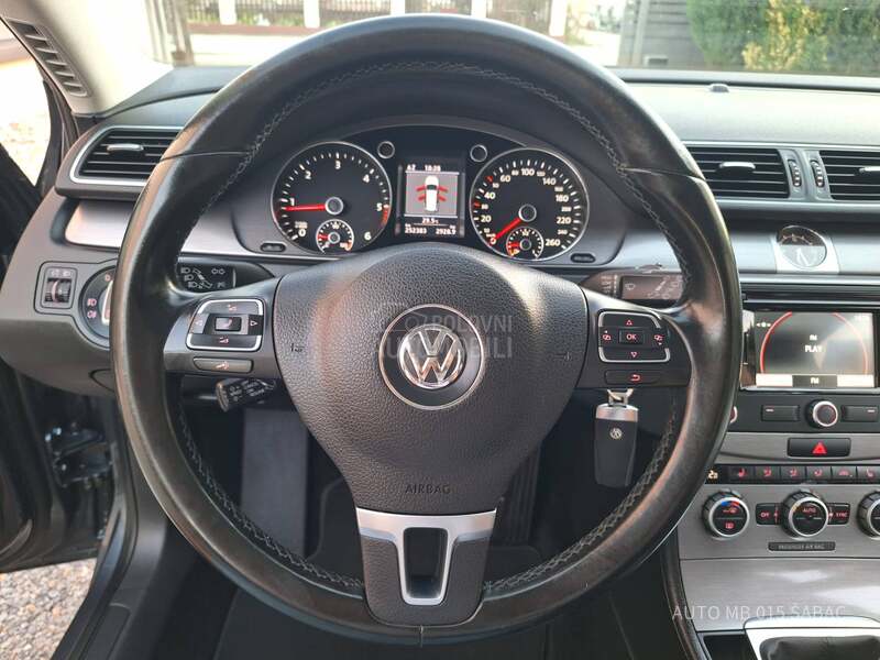 Volkswagen Passat B7 1.6 TDI HIGHLINE