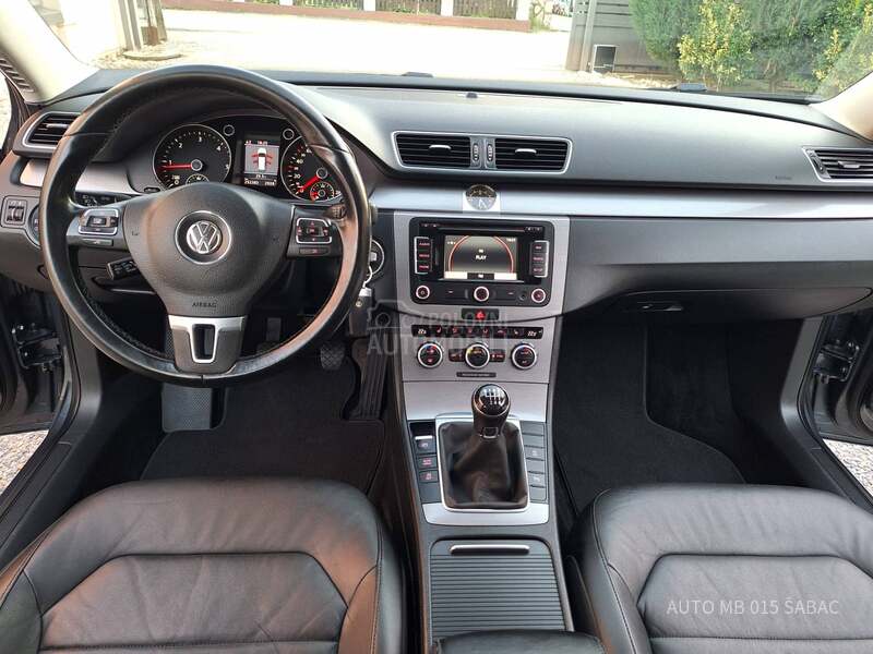 Volkswagen Passat B7 1.6 TDI HIGHLINE