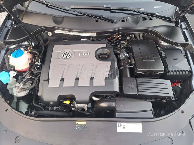 Volkswagen Passat B7 1.6 TDI HIGHLINE