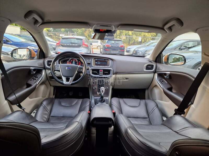 Volvo V40 D3 5 CILINDARA