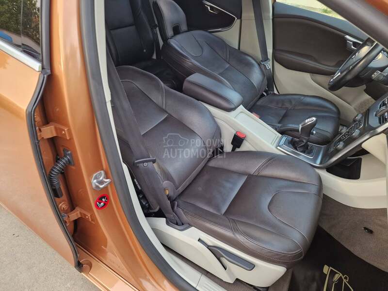 Volvo V40 D3 5 CILINDARA