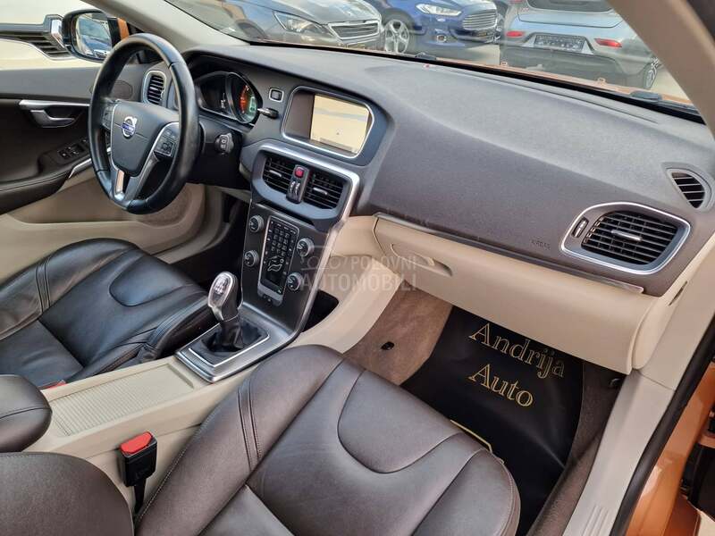 Volvo V40 D3 5 CILINDARA