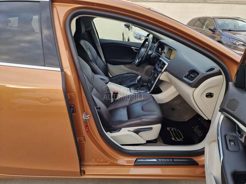 Volvo V40 D3 5 CILINDARA