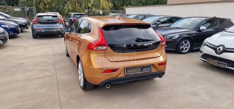 Volvo V40 D3 5 CILINDARA