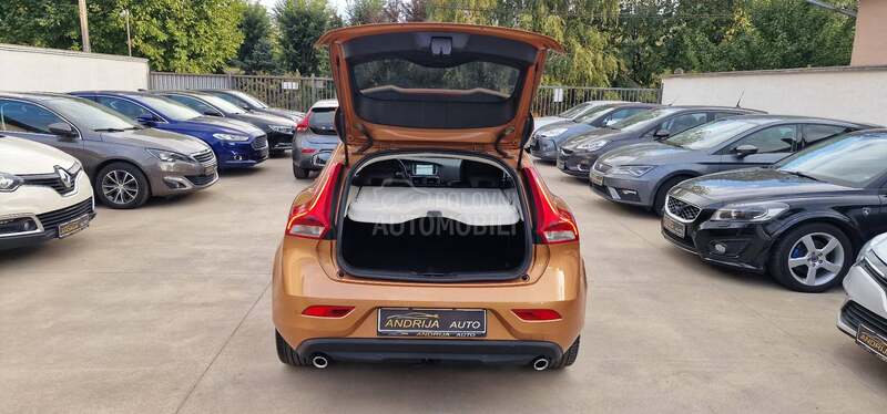 Volvo V40 D3 5 CILINDARA